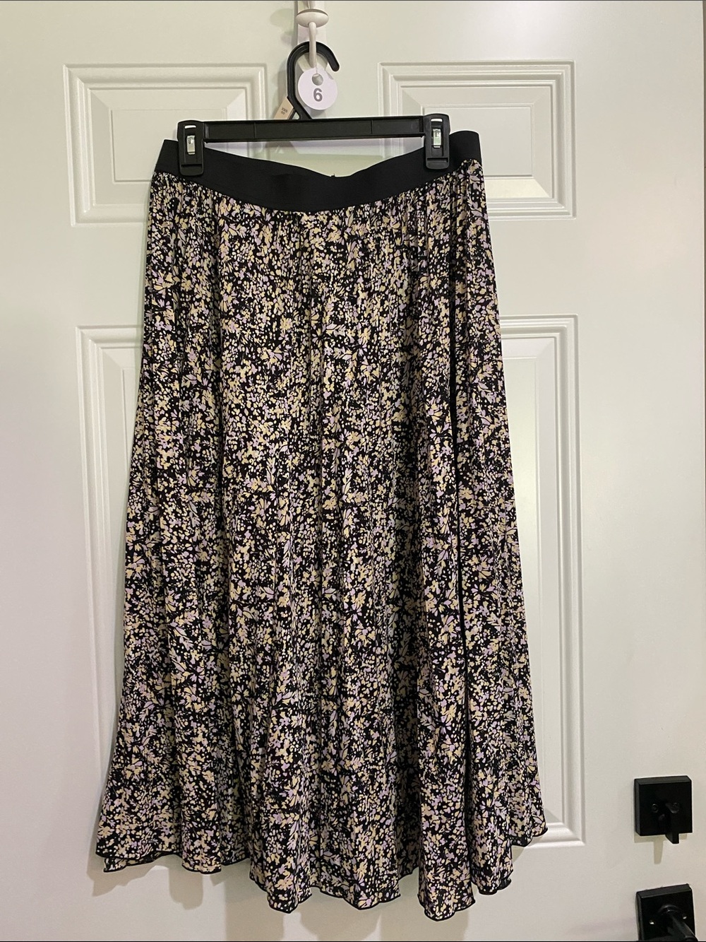 Vince Camuto Black and Cream Floral A-Line Midi Skirt